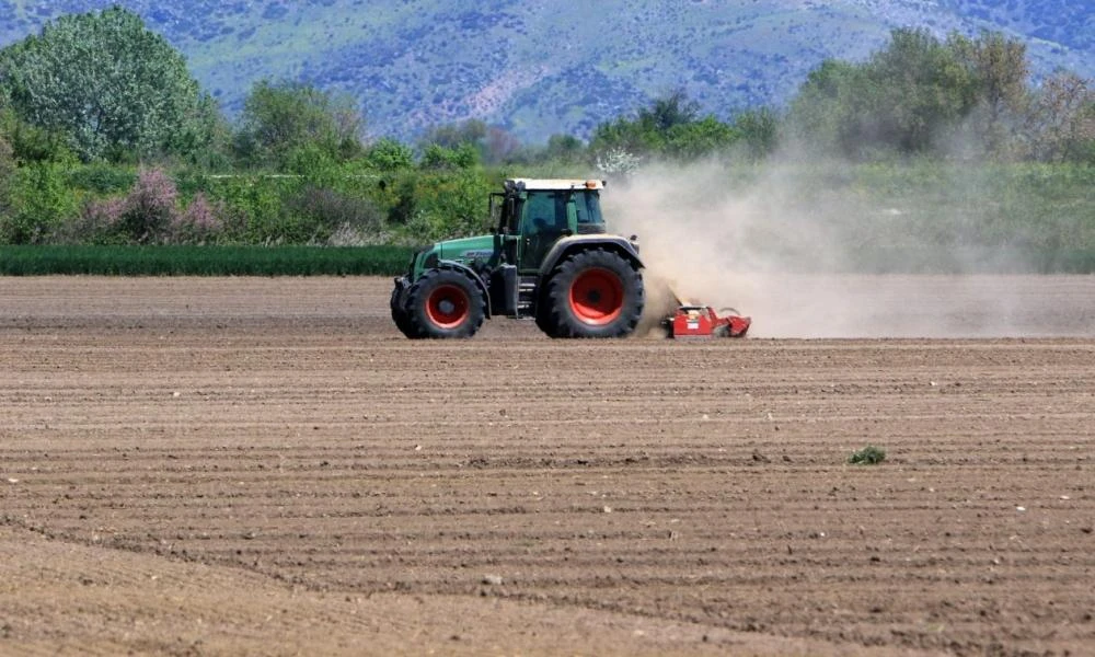 Τραγωδία στην Ημαθία: Τρακτέρ καταπλάκωσε ηλικιωμένο